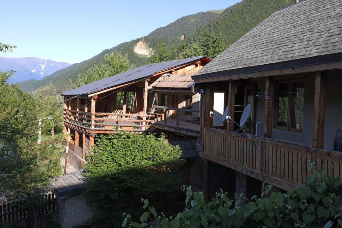 Mestialux Guesthouse Eksteriør bilde