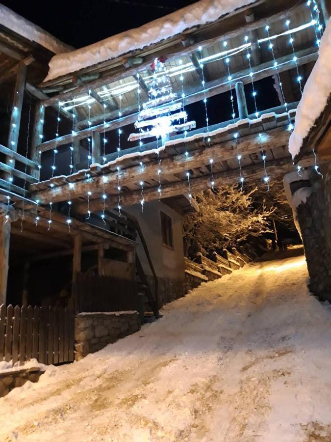Mestialux Guesthouse Eksteriør bilde